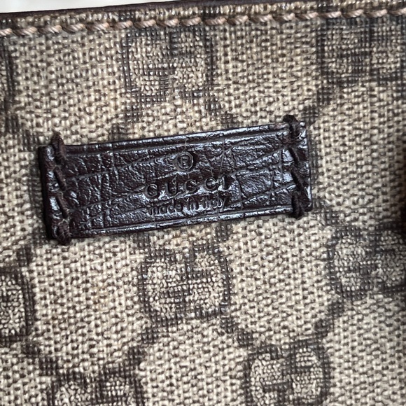 Authentic Rare Gucci GG Canvas Supreme Mini Bag - Picture 9 of 16
